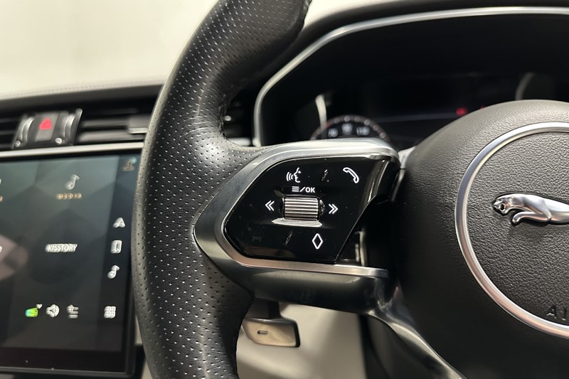 2023 (72) JAGUAR F-PACE 2.0 P400e R-Dynamic S 5dr Auto AWD 5987273