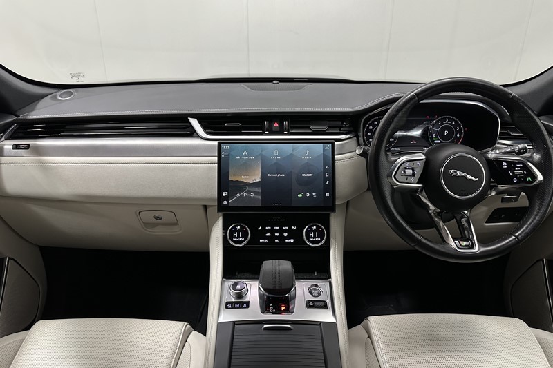 2023 (72) JAGUAR F-PACE 2.0 P400e R-Dynamic S 5dr Auto AWD 5987262