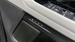 2023 (23) LAND ROVER RANGE ROVER EVOQUE 2.0 D200 R-Dynamic HSE 5dr Auto 5974307
