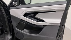2023 (23) LAND ROVER RANGE ROVER EVOQUE 2.0 D200 R-Dynamic HSE 5dr Auto 5974310