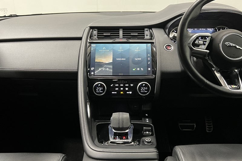 2022 (72) JAGUAR E-PACE 2.0 D200 R-Dynamic HSE 5dr Auto 5982282
