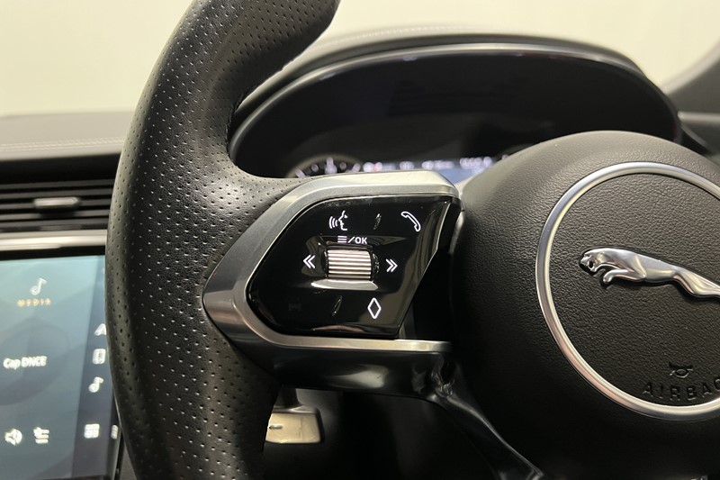 2022 (72) JAGUAR E-PACE 2.0 D200 R-Dynamic HSE 5dr Auto 5982265