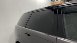 2024 (74) LAND ROVER RANGE ROVER 3.0 P550e Autobiography 4dr Auto 5957422