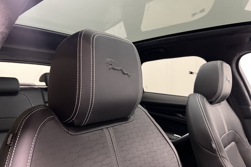 2025 (74) JAGUAR F-PACE 2.0 D200 R-Dynamic HSE Black 90th Anniv 5dr Auto 5984547