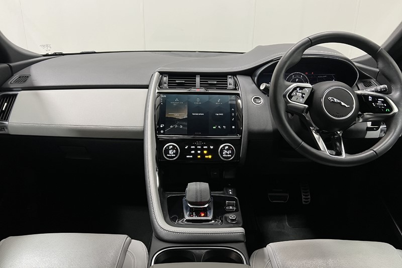 2023 (73) JAGUAR E-PACE 2.0 D200 R-Dynamic S 5dr Auto 5975695