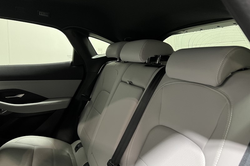 2023 (73) JAGUAR E-PACE 2.0 D200 R-Dynamic S 5dr Auto 5975722