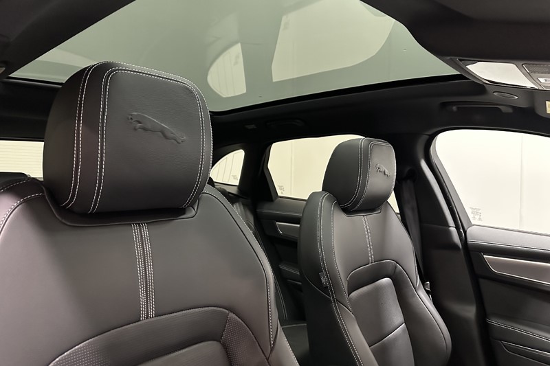 2022 (72) JAGUAR F-PACE 3.0 D300 R-Dynamic SE 5dr Auto AWD 5979355