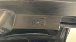 2022 (72) JAGUAR F-PACE 3.0 D300 R-Dynamic SE 5dr Auto AWD 5979379