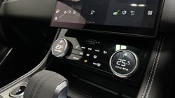 2022 (72) JAGUAR F-PACE 3.0 D300 R-Dynamic SE 5dr Auto AWD 5979362