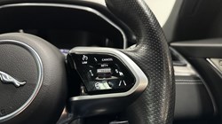 2022 (72) JAGUAR F-PACE 3.0 D300 R-Dynamic SE 5dr Auto AWD 5979358
