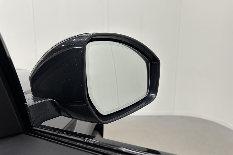 2023 (23) JAGUAR E-PACE 2.0 D200 R-Dynamic Black 5dr Auto 5962097