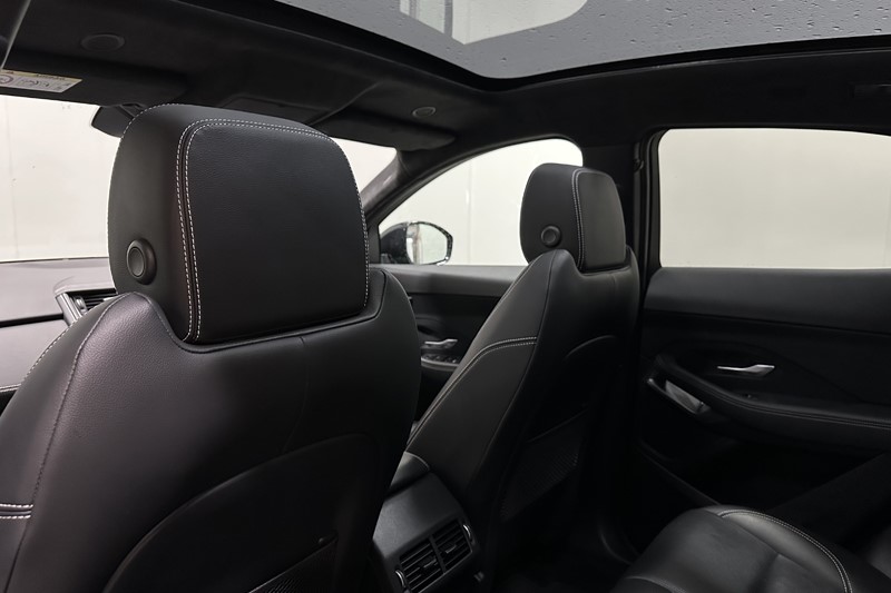 2023 (23) JAGUAR E-PACE 2.0 D200 R-Dynamic Black 5dr Auto 5962117