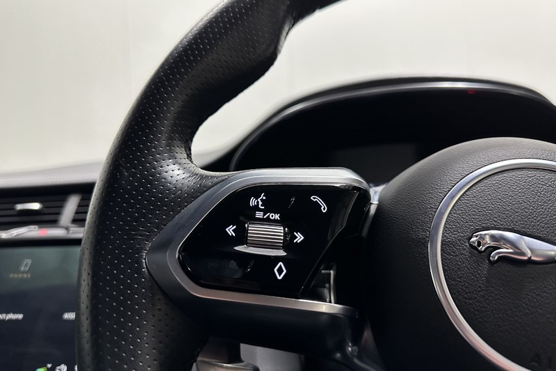 2023 (23) JAGUAR E-PACE 2.0 D200 R-Dynamic Black 5dr Auto 5962103