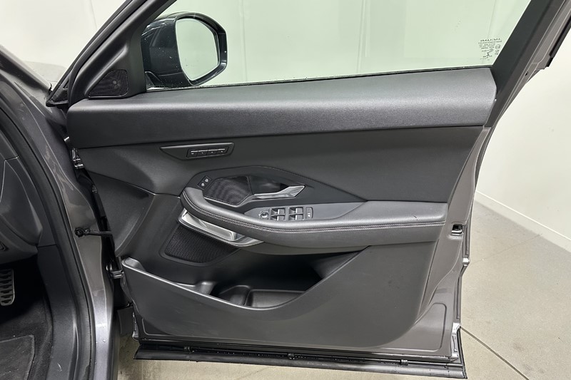 2023 (23) JAGUAR E-PACE 2.0 D200 R-Dynamic Black 5dr Auto 5962094