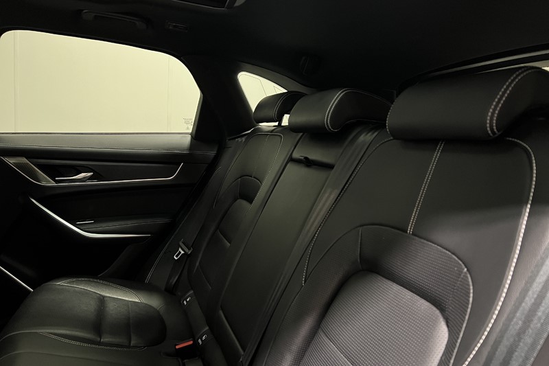 2023 (23) JAGUAR F-PACE 2.0 D200 R-Dynamic Black 5dr Auto AWD 5985565
