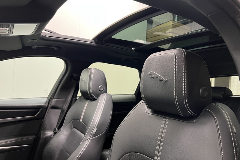 2023 (23) JAGUAR F-PACE 2.0 D200 R-Dynamic Black 5dr Auto AWD 5985562