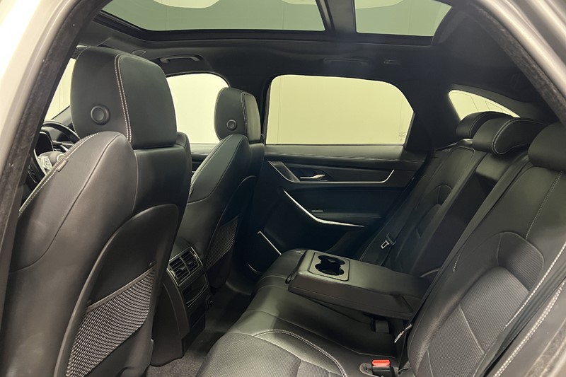 2023 (23) JAGUAR F-PACE 2.0 D200 R-Dynamic Black 5dr Auto AWD 5985568