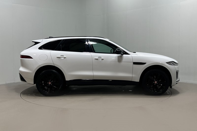 2023 (23) JAGUAR F-PACE 2.0 D200 R-Dynamic Black 5dr Auto AWD 5985533