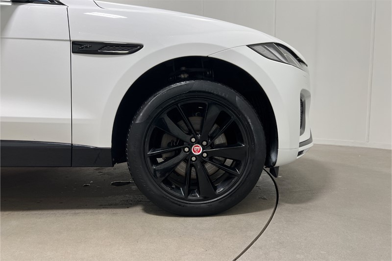 2023 (23) JAGUAR F-PACE 2.0 D200 R-Dynamic Black 5dr Auto AWD 5985536