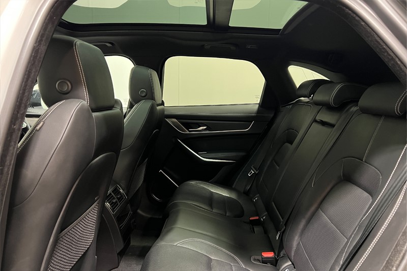 2023 (23) JAGUAR F-PACE 2.0 D200 R-Dynamic Black 5dr Auto AWD 5985532