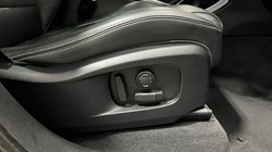 2023 (23) JAGUAR F-PACE 2.0 D200 R-Dynamic Black 5dr Auto AWD 5985544