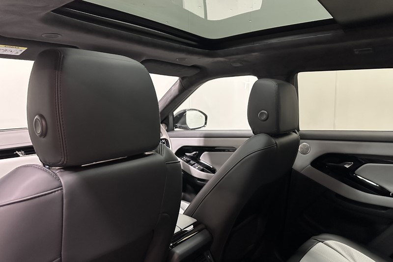 2025 (25) LAND ROVER RANGE ROVER EVOQUE 2.0 D200 Autobiography 5dr Auto [Revised] 5986367