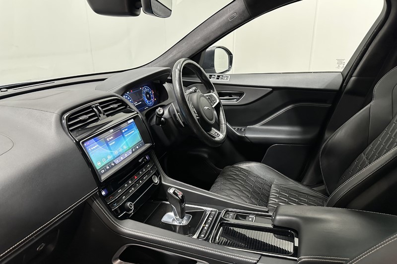 2021 (21) JAGUAR F-PACE 5.0 Supercharged V8 SVR 5dr Auto AWD 5987083