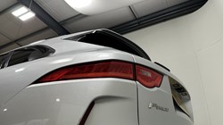 2021 (21) JAGUAR F-PACE 5.0 Supercharged V8 SVR 5dr Auto AWD 5987091