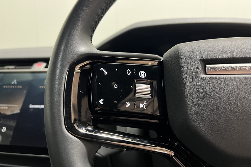 2025 (25) LAND ROVER RANGE ROVER VELAR 2.0 D200 MHEV Dynamic SE 5dr Auto 5976226