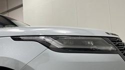 2025 (25) LAND ROVER RANGE ROVER VELAR 2.0 D200 MHEV Dynamic SE 5dr Auto 5976255
