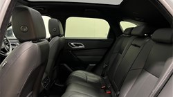 2025 (25) LAND ROVER RANGE ROVER VELAR 2.0 D200 MHEV Dynamic SE 5dr Auto 5976207
