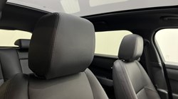 2025 (25) LAND ROVER RANGE ROVER VELAR 2.0 D200 MHEV Dynamic SE 5dr Auto 5976224