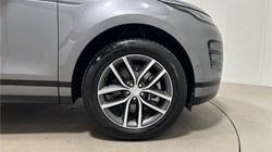 2026 (26) LAND ROVER RANGE ROVER EVOQUE 1.5 P270e Dynamic SE 5dr Auto 5994345