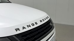 2024 (24) LAND ROVER RANGE ROVER EVOQUE 1.5 P300e Dynamic HSE 5dr Auto 5992382