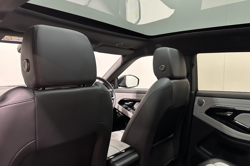 2023 (23) LAND ROVER RANGE ROVER EVOQUE 1.5 P300e R-Dynamic SE 5dr Auto 5986639