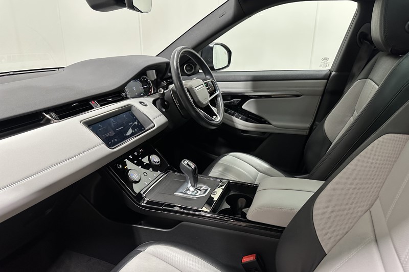 2023 (23) LAND ROVER RANGE ROVER EVOQUE 1.5 P300e R-Dynamic SE 5dr Auto 5986637