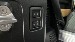 2024 (73) LAND ROVER DEFENDER 3.0 P400 X 90 3dr Auto 5981891