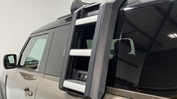 2024 (73) LAND ROVER DEFENDER 3.0 P400 X 90 3dr Auto 5981863