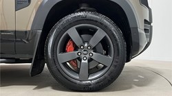 2024 (73) LAND ROVER DEFENDER 3.0 P400 X 90 3dr Auto 5981858