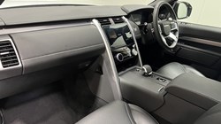 2025 (25) LAND ROVER DISCOVERY 3.0 D350 Dynamic SE 5dr Auto 5975022