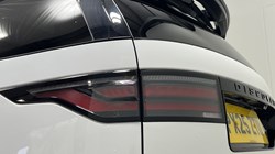 2025 (25) LAND ROVER DISCOVERY 3.0 D350 Dynamic SE 5dr Auto 5975050