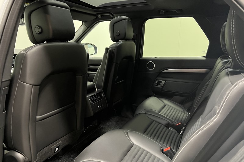 2025 (25) LAND ROVER DISCOVERY 3.0 D350 Dynamic SE 5dr Auto 5975019