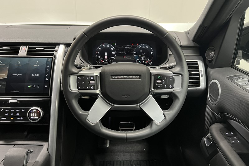 2025 (25) LAND ROVER DISCOVERY 3.0 D350 Dynamic SE 5dr Auto 5975047