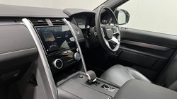 2025 (25) LAND ROVER DISCOVERY 3.0 D350 Dynamic SE 5dr Auto 5975020