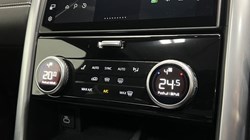 2025 (25) LAND ROVER DISCOVERY 3.0 D350 Dynamic SE 5dr Auto 5975032