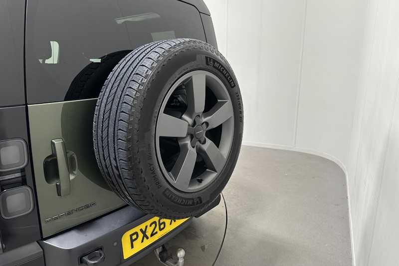 2026 (26) LAND ROVER DEFENDER 3.0 D250 X-Dynamic SE 90 3dr Auto 5979864