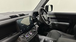 2026 (26) LAND ROVER DEFENDER 3.0 D250 X-Dynamic SE 90 3dr Auto 5979855