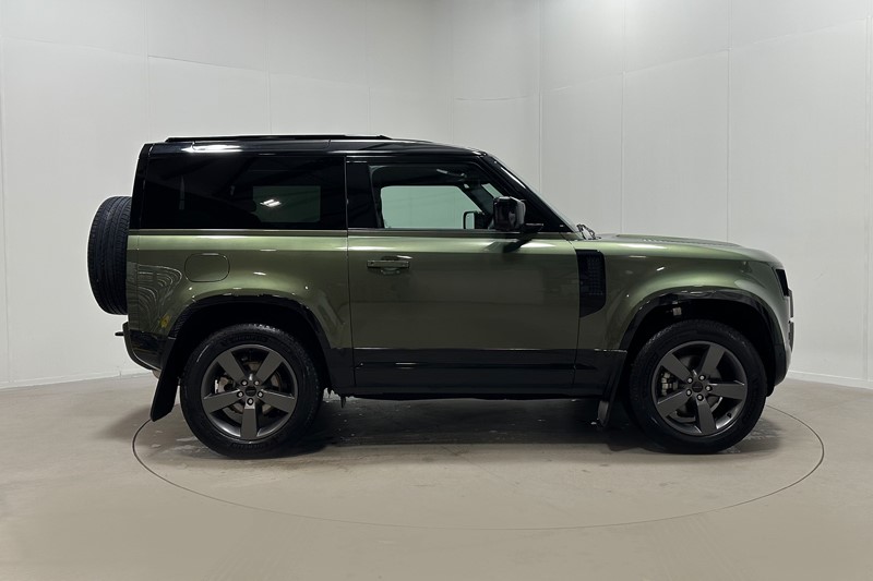 2026 (26) LAND ROVER DEFENDER 3.0 D250 X-Dynamic SE 90 3dr Auto 5979821