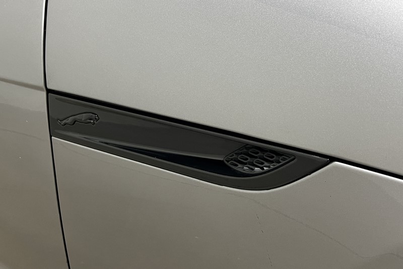 2024 (24) JAGUAR F-TYPE 2.0 P300 R-Dynamic 2dr Auto 5993076