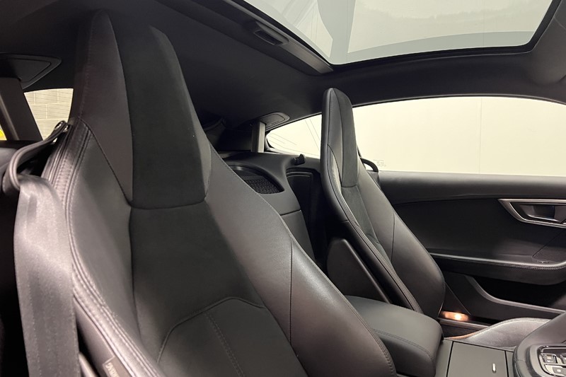 2024 (24) JAGUAR F-TYPE 2.0 P300 R-Dynamic 2dr Auto 5993088